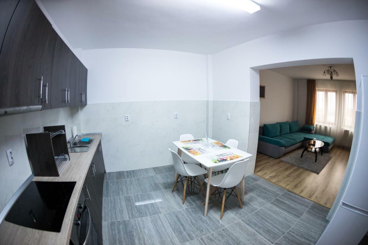 Travel Homzzz Apartments Târgu-Mureş 外观 照片