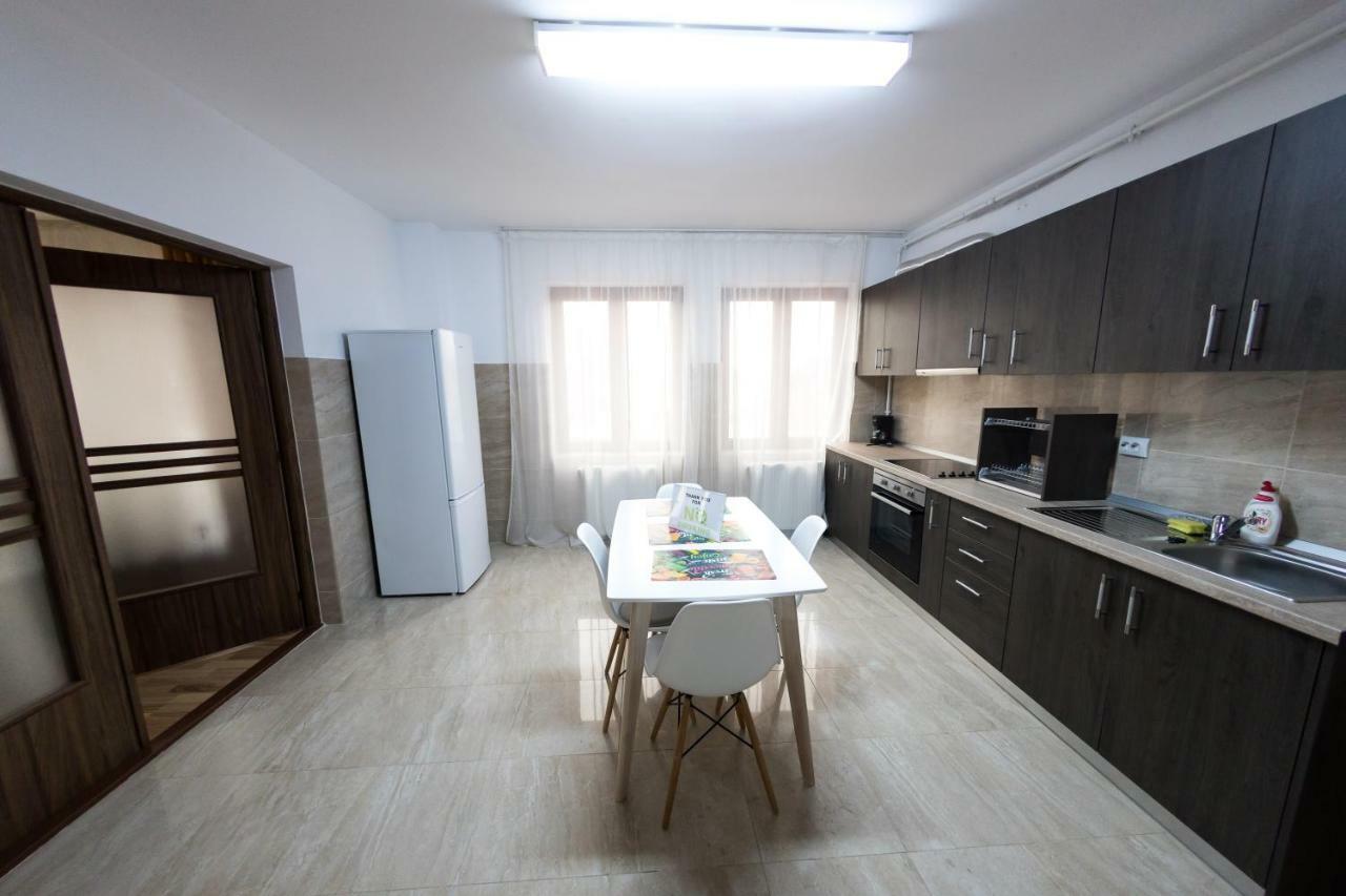 Travel Homzzz Apartments Târgu-Mureş 外观 照片